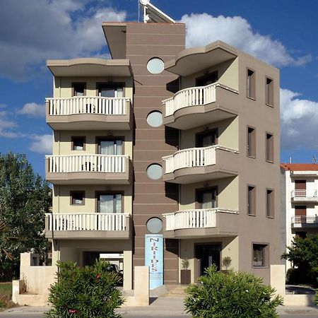 Niriides Studios And Apartments Paralía Exterior foto